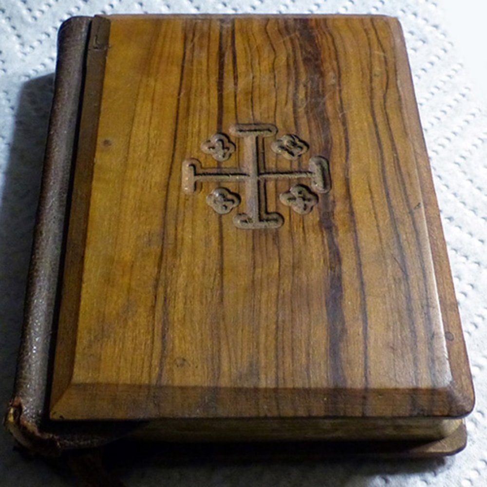5" x 4" 1950s Red Letter New Testament with Wood Covers and Gold End Pages